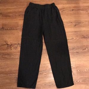 black flowy pants from forever 21 in size M